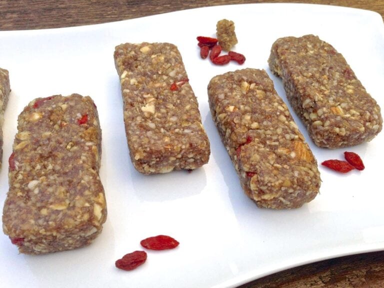 Mulberry & Goji Berry Energy Bars - Living Healthy With Chocolate