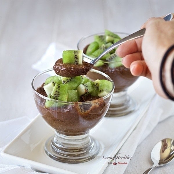 Chocolate Avocado Pudding Recipe (Paleo, gluten-free, dairy-free, soy-free) by #LivingHealthyWithChocolate