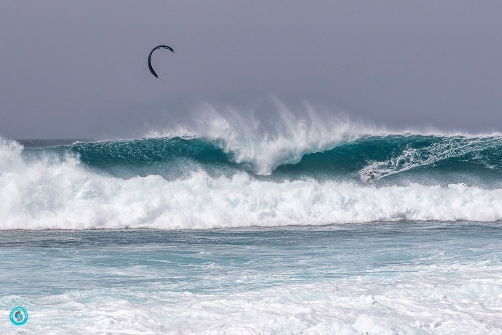 Adriana Harlan Kitesurfing Cabo Verde